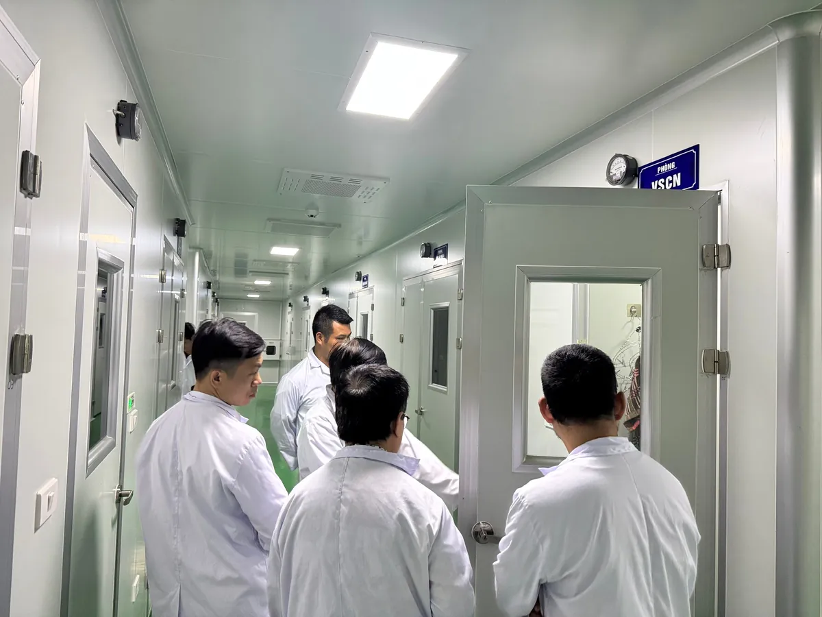 Tận mắt nhà máy